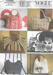 C328 VOGUE V7889: BAGS ONE SIZE SEWING PATTERN