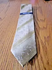 Kenneth Cole Reaction Men's Necktie Gold with White Leaves Brand New with Tag