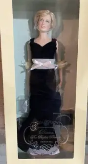 The Franklin Mint Diana The People's Princess Portrait Doll