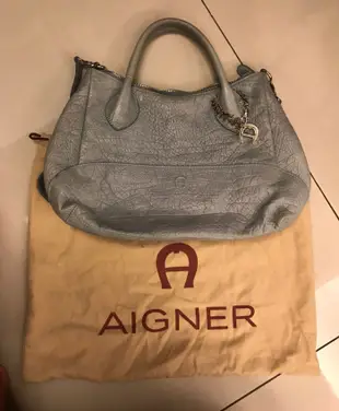 Aigner德國品牌，機場購入，真皮藍色肩包包/斜背包