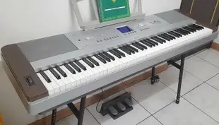 日本YAMAHA DGX-640高階電鋼琴、電子琴‧標準88鍵‧便宜出售