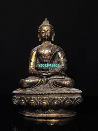 在飛比找Yahoo!奇摩拍賣優惠-精工純銅釋迦牟尼佛像，工藝精美，包漿老氣，尺寸寬19cm高3
