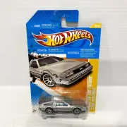 DMC Delorean Back To The Future Time Machine 18/50 Hotwheels - Brand New