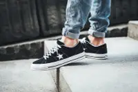 在飛比找Yahoo!奇摩拍賣優惠-CONVERSE ONE STAR 黑 白 低筒 麂皮 GD