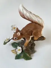 Lenox “Springtime Scamper”, Red Squirrel Porcelain Figurine. NEW