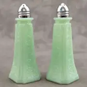Jadeite GREEN Glass Floral SALT & PEPPER Shaker Set Mayfair Depression Style