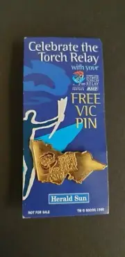 2000 Sydney Olympic Olympics Victoria pin badge souvenir torch relay Herald Sun