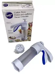 Wilton Cookie Press Comfort Grip with 2 Disks - New in Box