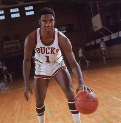 Portrait of Milwaukee Bucks Oscar Robertson during practice Milwau- Old Photo 1