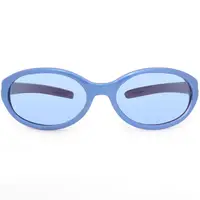 在飛比找PChome24h購物優惠-Romeo Gigli 義大利 俏皮透明感太陽眼鏡 / 藍框