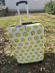 29in Yellow Smiley Faces Hardcase Expandable 4 Wheel Spinner Luggage