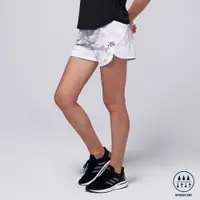 在飛比找ETMall東森購物網優惠-【BATIS 巴帝斯】迷彩印花修身運動短褲 - 女 - 兩色