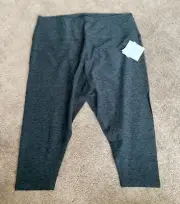 Beyond Yoga Womens Spacedye High Waist Capri Leggings Black Charcoal Size 3X $95