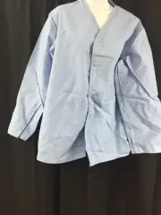 ONE BRAND NEW SEWING SOURCE Pajama Shirt Light Blue Medium w/Snap Buttons