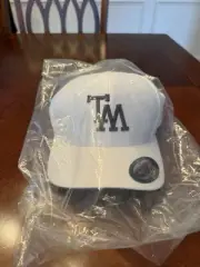 TRAVIS MATHEW GOLF HAT Stanley TMLA Limited Edition FLEXFIT S/M. NWT White Black