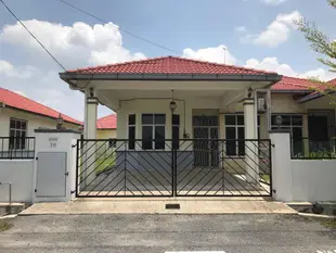 淡馬魯鎮的3臥室獨棟住宅 - 2000平方公尺/2間專用衛浴Patin Guest House Temerloh