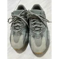 在飛比找蝦皮購物優惠-yeezy 700 海鹽 adidas 愛迪達 二手 保證正