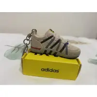 在飛比找蝦皮購物優惠-adidas鑰匙圈 物件都在