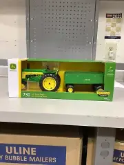 LP70532 John Deere ERTL 1/16 730 Tractor with Barge Wagon