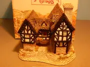 Tudor Manor House by David Winter Vintage New in Box with COA
