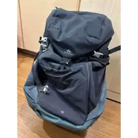 在飛比找蝦皮購物優惠-40L 高階登山健行背部透氣背包 QUECHUA (暗藍色)