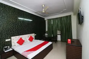 OYO 43000 Hotel Grand Plaza