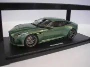 ASTON MARTIN DB12 VANTAGE 2023 GREEN 1/18 GT SPIRIT GT466 NEW