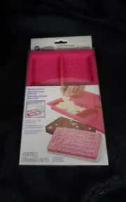 Wilton Candy Melts / Candy Bark mold / Valentines / NEW