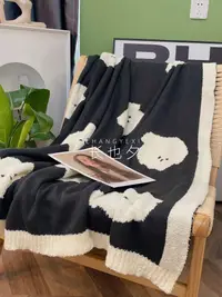 在飛比找松果購物優惠-狗狗可愛針織毯休閒午睡蓋毯 舒適軟裝沙發毯子 (6.6折)