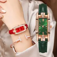 在飛比找蝦皮購物優惠-女士手錶奢華鑽石方形錶盤時尚手錶簡約皮革錶帶休閒石英小綠表手