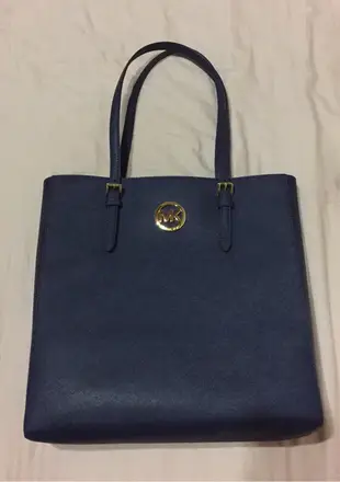 💖✨妮妮小舖✨💖【全新品】MICHAEL KORS 經典金屬LOGO 防刮皮革手提肩背兩用包托特包公事包-深藍色