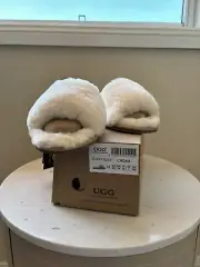 UGG AUSTRALIA Sheepskin Fluffy Slides Slipper Sz 8 Cream RRP $115