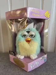 Furby EASTER Tiger Special Limited Edition 2000 Flower Hat
