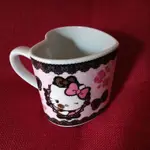 早期全新的2013年HELLO KITTY 日本限定 心型蕾絲夢幻馬克杯 咖啡杯 茶杯 水杯 造型杯 陶瓷杯 絕版珍藏