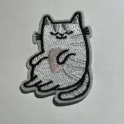 Kitty Cat Embroidered Patch White Gray Iron On Sew On