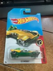 2017 Hot Wheels HW Daredevils Ice Shredder #240 Yellow/Green
