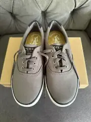 NIB SPERRY STRIPER II BOYS SNEAKERS GREY/BLUE 3 M YOUTH Grey & White Laces