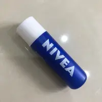 在飛比找蝦皮購物優惠-Nivea 妮維雅 水漾護唇膏 4.8g, 唇部保養 護唇膏