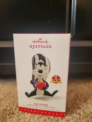 Hallmark Eau De Pew Ornament - 2015 Limited Edition - Pepe Le Pew