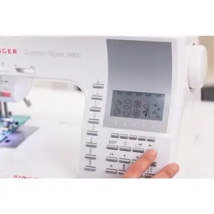 【勝家】拼布專用電腦縫紉機-9960 每台都贈送大型輔助版