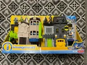 Imaginext - Gotham City Center Playset - Fisher Price DC Super Friends NIB