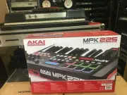 Akai MPK225 MIDI Keyboard Controller 25 key /MIDI /USB New //ARMENS//