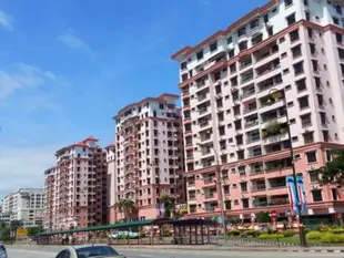 馬里納考特KK城市假日套房公寓KK City Holiday Suites at Marina Court Resort Condominium