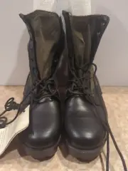 Jungle Boots Tropical Combat Size 9R, Unused W/ Hangtag