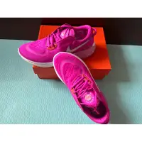 在飛比找蝦皮購物優惠-Nike 女性慢跑鞋