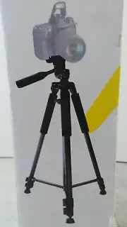 PRO SERIES 60" TRIPOD DESIGNED FOR CAMCORDER AND DSLRs
