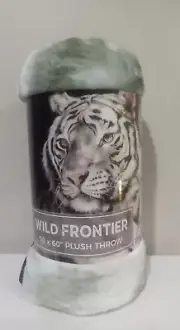 NEW Wild Frontier 50”x 60” Wilderness TIGER Blue Eyes Plush Throw Soft Blanket