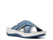 Woman's Sandals Clarks Cloudsteppers Arla Wave Sandal