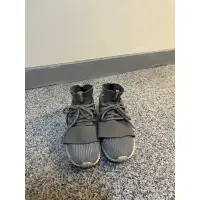 在飛比找蝦皮購物優惠-Adidas tubular doom