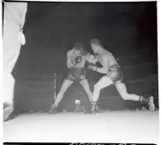 Boxing Match Between Henry Cooper And Buddy Knox 1940 Old Boxing Photo